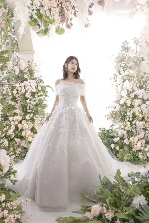 衣裳 ウェディングドレス フォトウエディング クラルテ [blod_description]